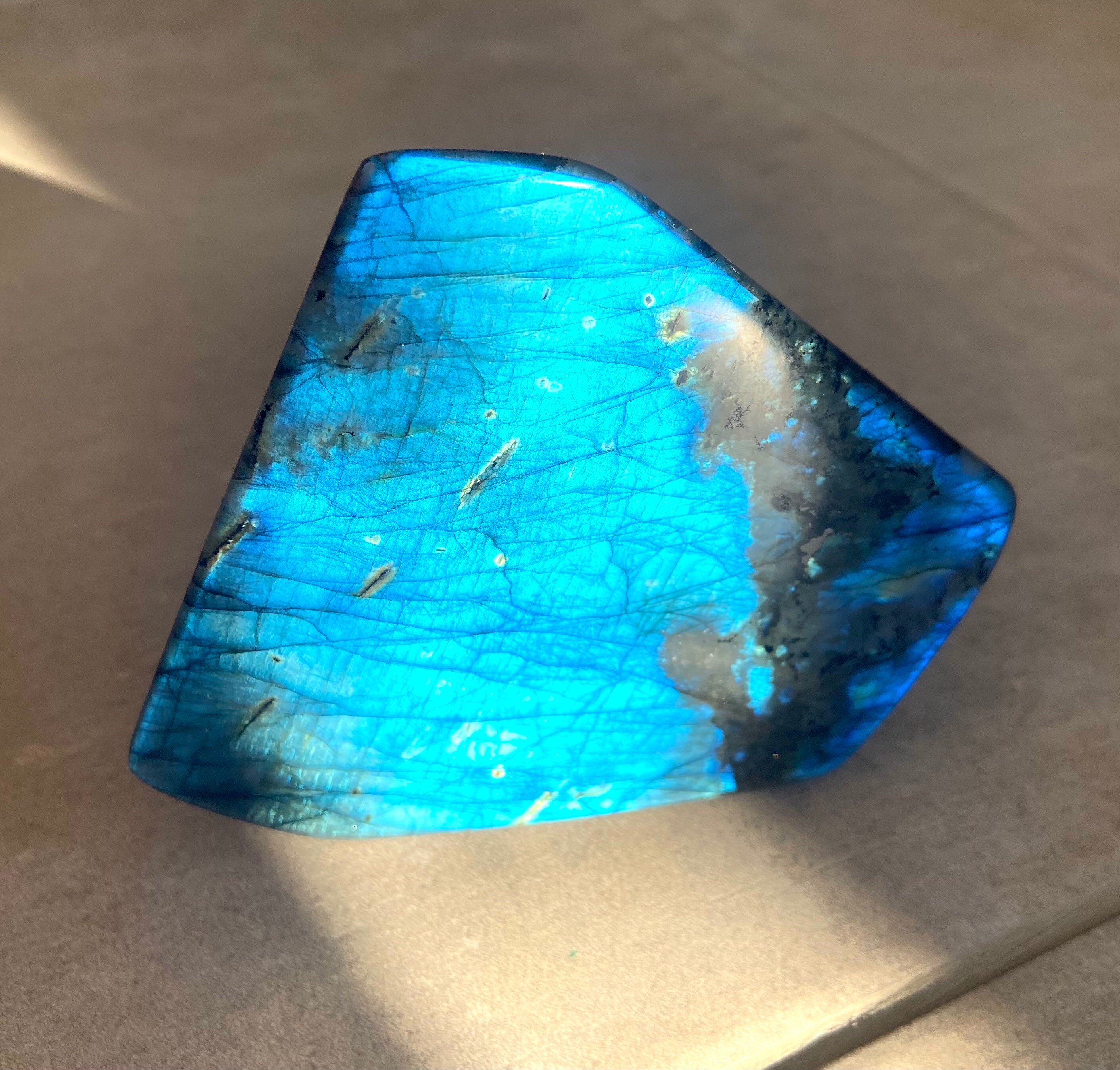 Labradorite Bleue Forme Libre Originale