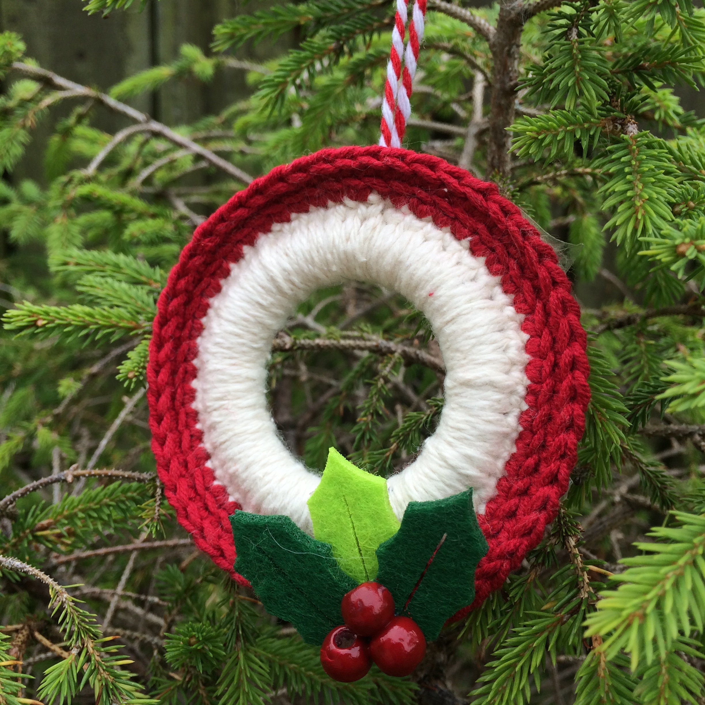 Set of 4 Crochet Wreath pins (Made and ready to ship) crochet Christmas Pins