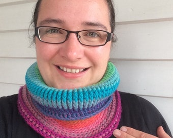 The Rainbow River Cowl - crochet pattern only