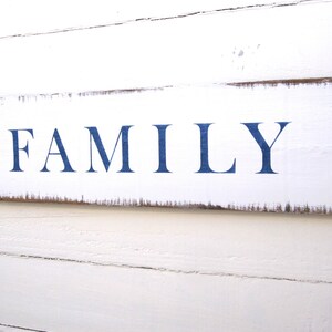 FAMILY Sign, Family Wood Sign, Family Wall Decor, Modern Farmhouse Sign, Rustic Home Decor, Entryway Decor, Signs for Home, Rustic Sign