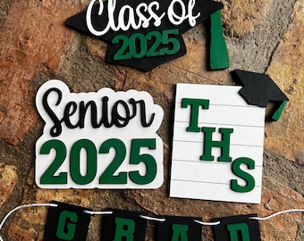 Decoración de bandejas escalonadas para graduación 2026: mini letreros de graduación, decoración para la noche de graduación, decoraciones de mesa para estudiantes de último año