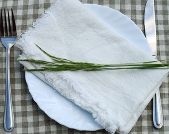Linen napkins - French linen. White. Cottage, coutry style linen. Set of linen napkins. Stonewashed. Linen cloth napkins.