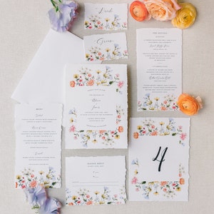 Suite de faire-part de mariage aquarelle fleurs sauvages personnalisées, fleurs sauvages peintes à la main, jeu de cartes d'invitation imprimées