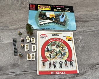 Train Model Railroad HO Scale Figures Hunters People Tree Atlas Track NIP VTG