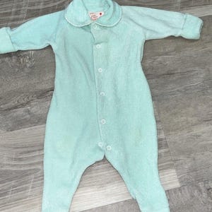 Winnie The Pooh Vintage Terrycloth Aqua Sleeper Footie Pajamas Newborn USA