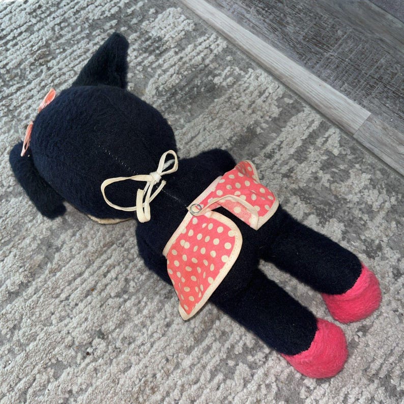 1950s Minnie Mouse Plush Stuffie Doll Walt Disney Distributing Co Vintage 12” image 3