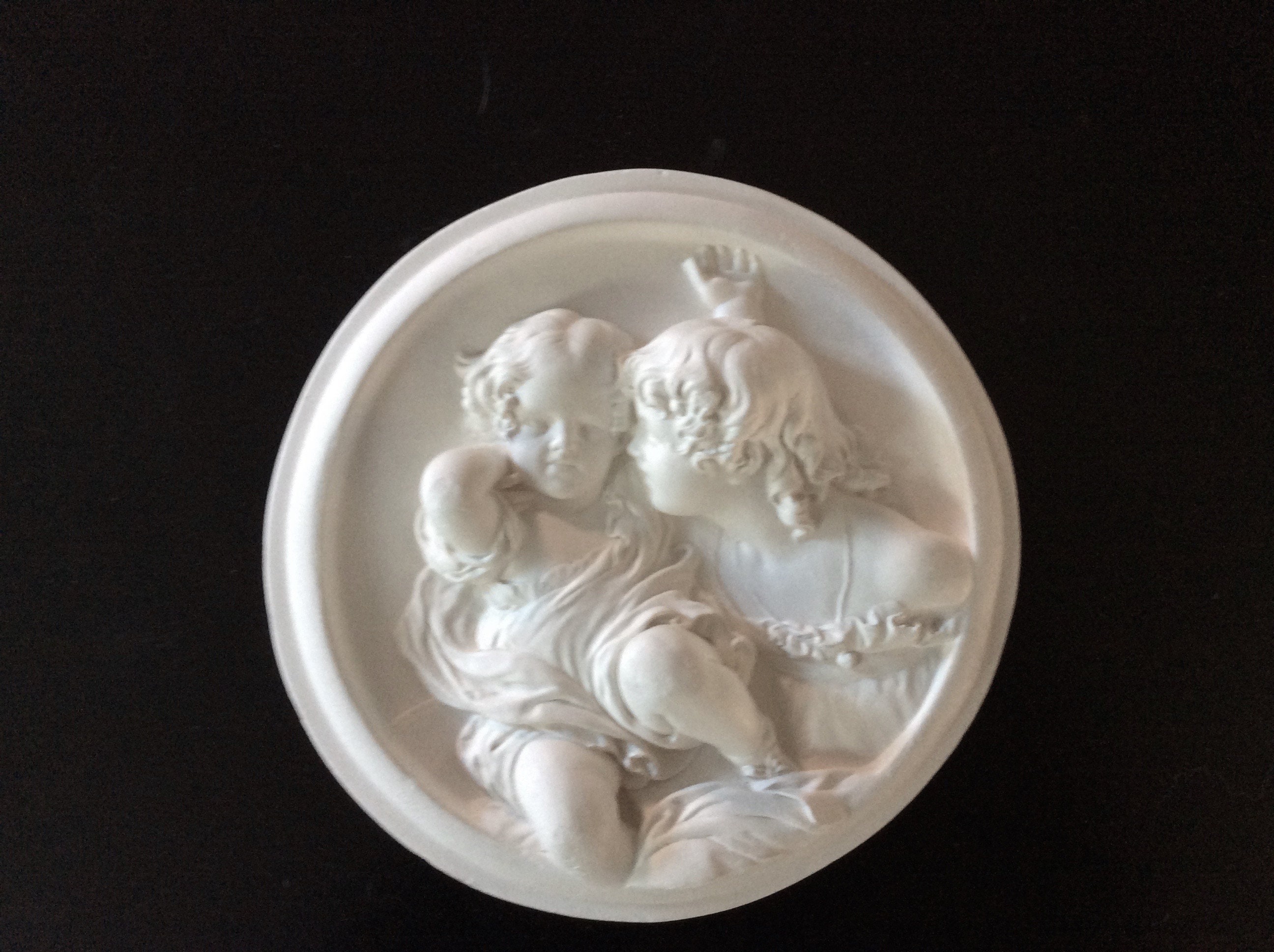 Médaillon Mère et Enfant en Plâtre