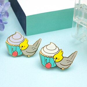 Cupcake Treat, Hard Enamel Pin