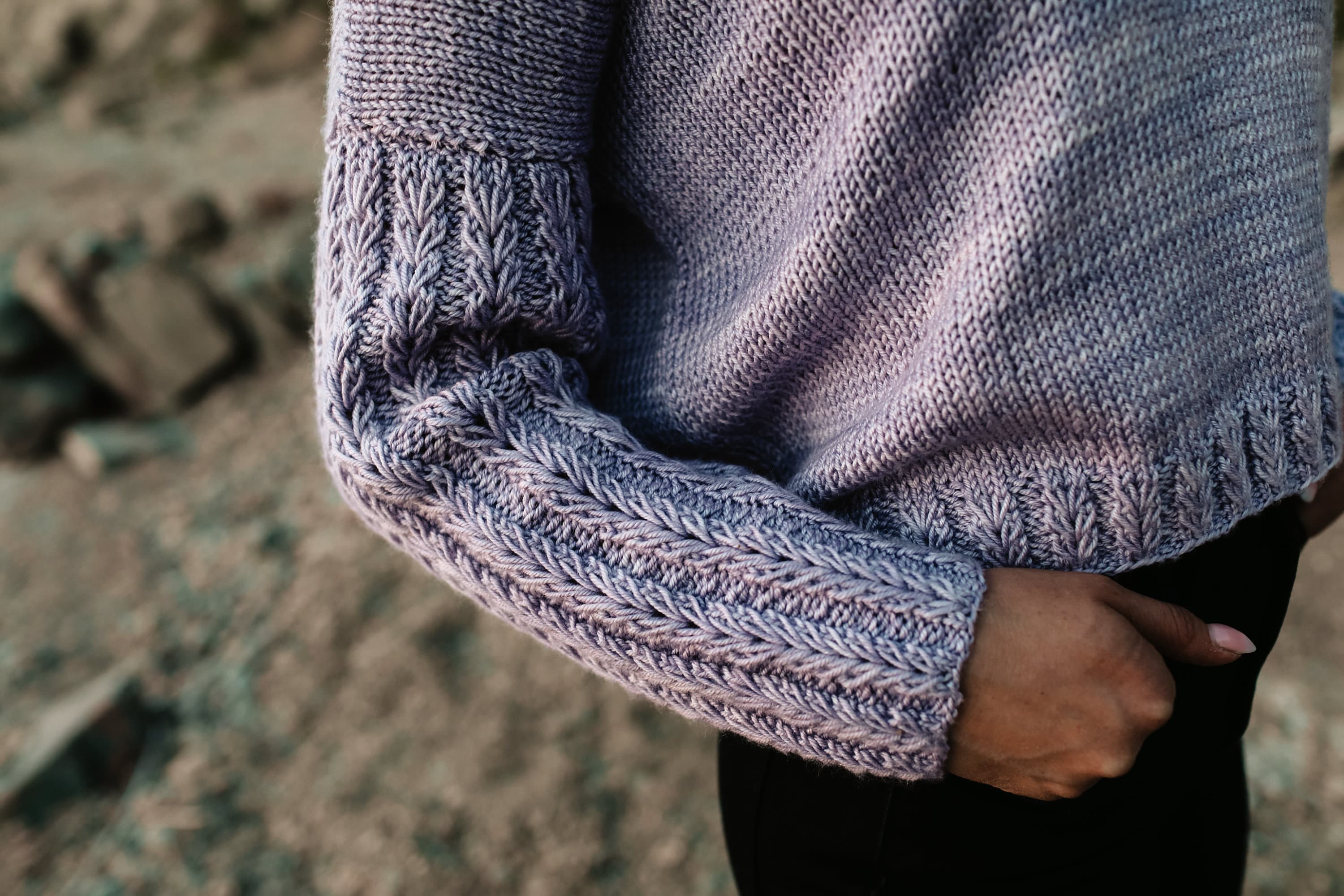 Crew Neck Sweater Knitting Pattern: Sweetheart Cable