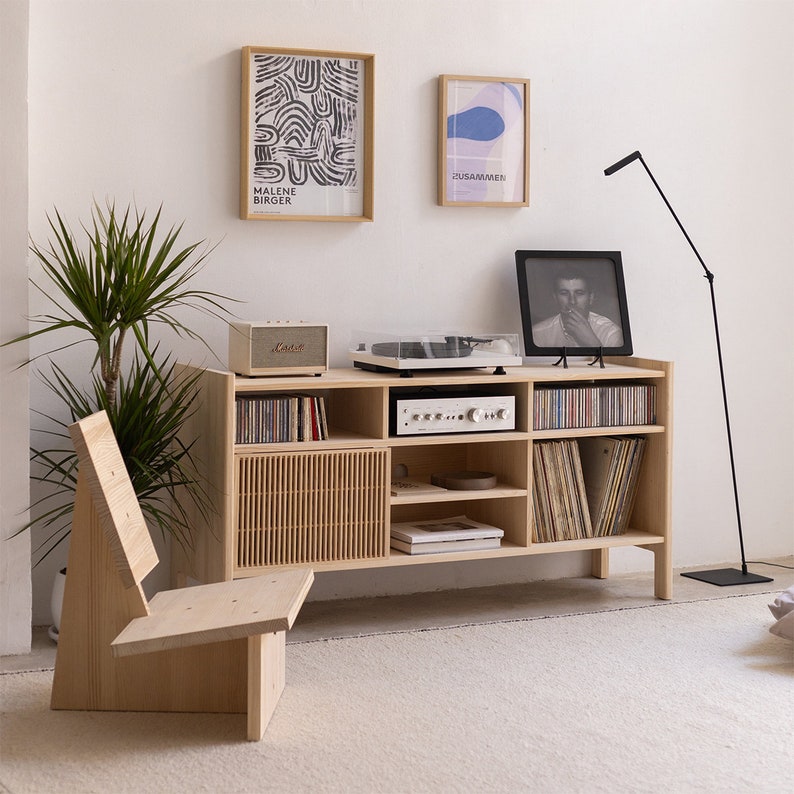 Turntable Stand, Solid Wood Vinyl Record Storage - Bassa Natural varnished
