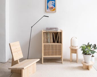 Kleiner Plattenspielerständer, Schallplattenaufbewahrung, Massivholzmöbel - Baster