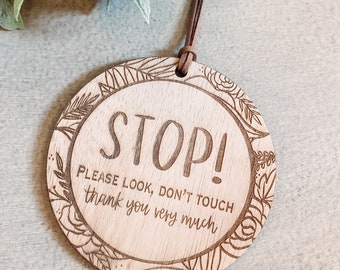 Don’t touch | baby sign | newborn baby sign | don’t touch the baby | baby shower |