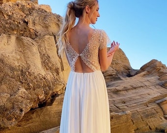 Simple boho open back wedding dress, V neck, short sleeve, modest lace bridal gown, elopement bohemian skirt, whimsical bride