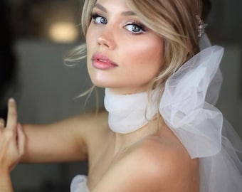 Ivory Tulle Bridal Bow Veil: Airy Wedding Hair Accessory