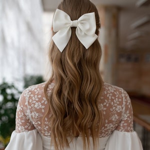 Hair wedding bow accessory, Wedding veil white bow, bridal, hen party hair accessories, ponytail bow veil