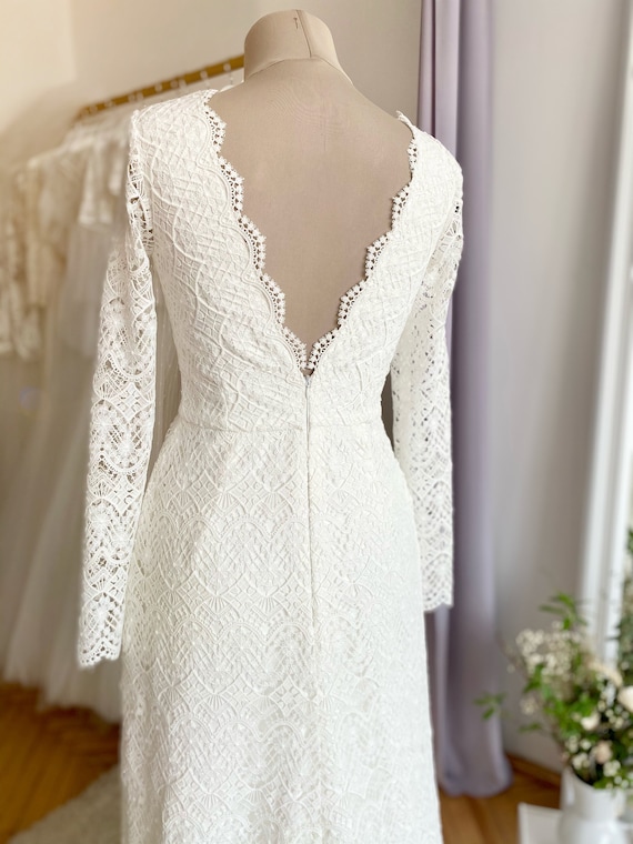 Vestido de novia minimalista de espalda abierta con manga - Etsy México Vestido de novia minimalista de espalda abierta con manga - Etsy México