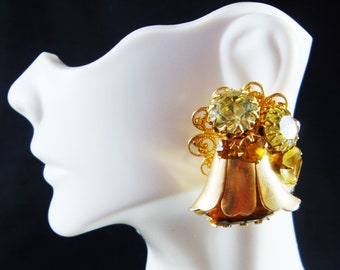 1960/'s Silver Tone Rhinestone Cha Cha Clip Earrings Layered Rhinestone Dangle Earrings Triple Flower Rhinestone Clip Earrings