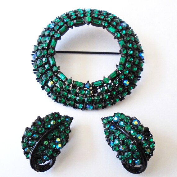 Vintage Dark Green AB Rhinestone Brooch and Clip Earrings, Japanned Dark Green Wreath Jewely Set, Green Wreath Brooch and Earrings
