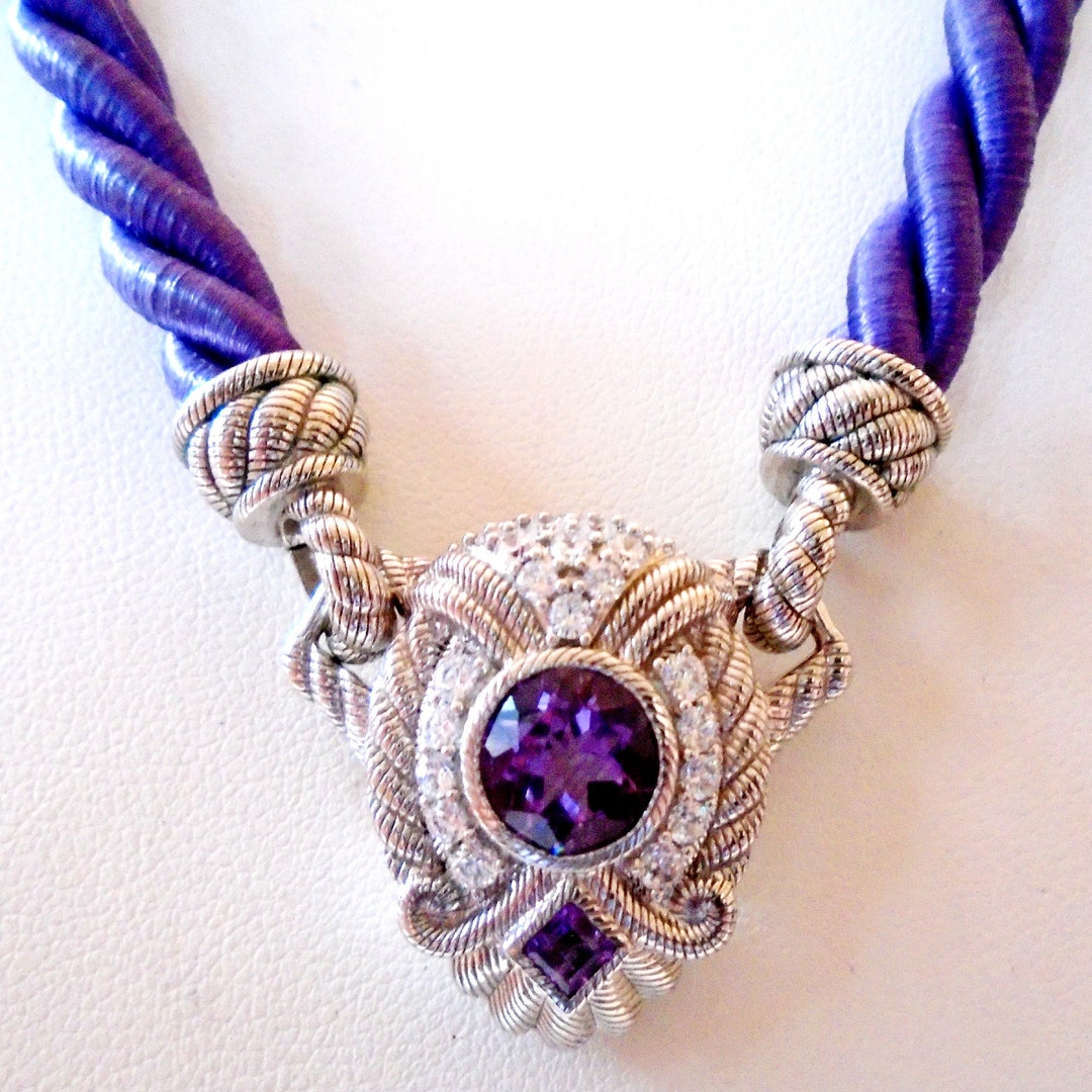 Pendentif Croix Judith Ripka En Argent 925 Avec Améthyste Et Nacre – élégance Religieuse