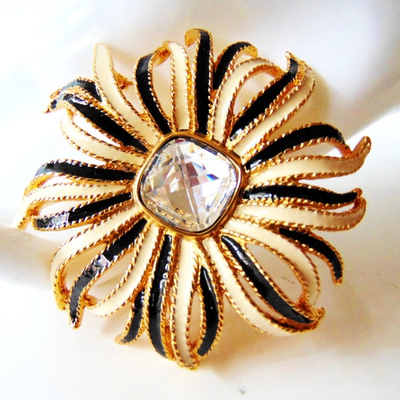 KJL Black and White Crystal Flower Pin, Kenneth J… - image 3