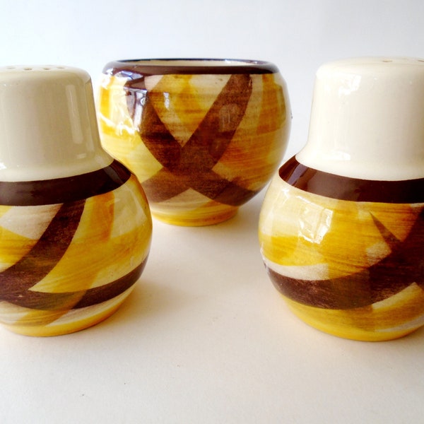 Vernonware ORGANDIE Pepper Shakers Sugar Bowl, Vintage ORGANDIE Misc Table Pieces, Vernonware USA Dinnerware Odd and Ends