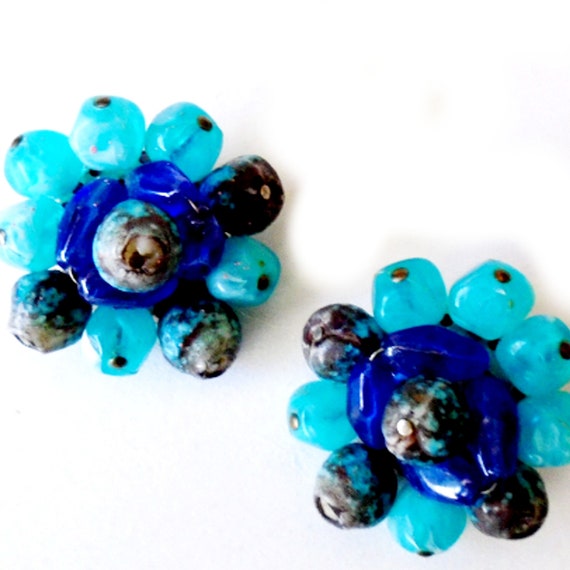 Blue Bead Cluster Clip Earrings, Shades of Blue Vi