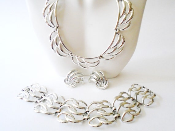 CLAUDETTE Rhodium Plated Necklace Bracelet and Cl… - image 5