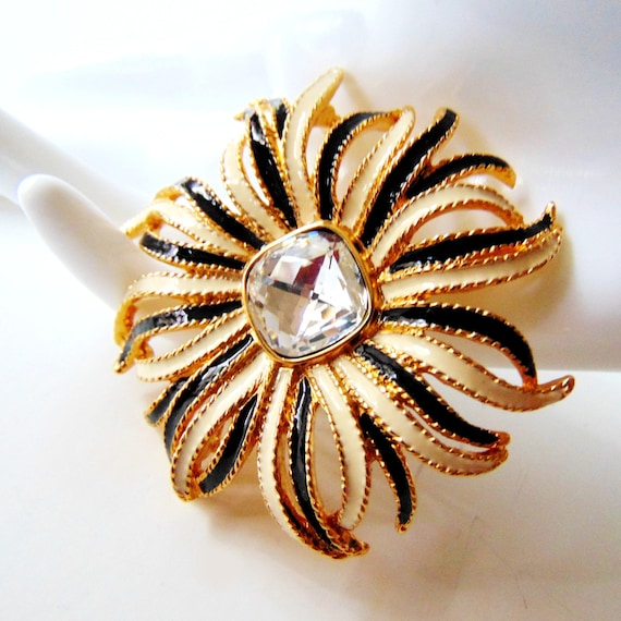 KJL Black and White Crystal Flower Pin, Kenneth J… - image 1