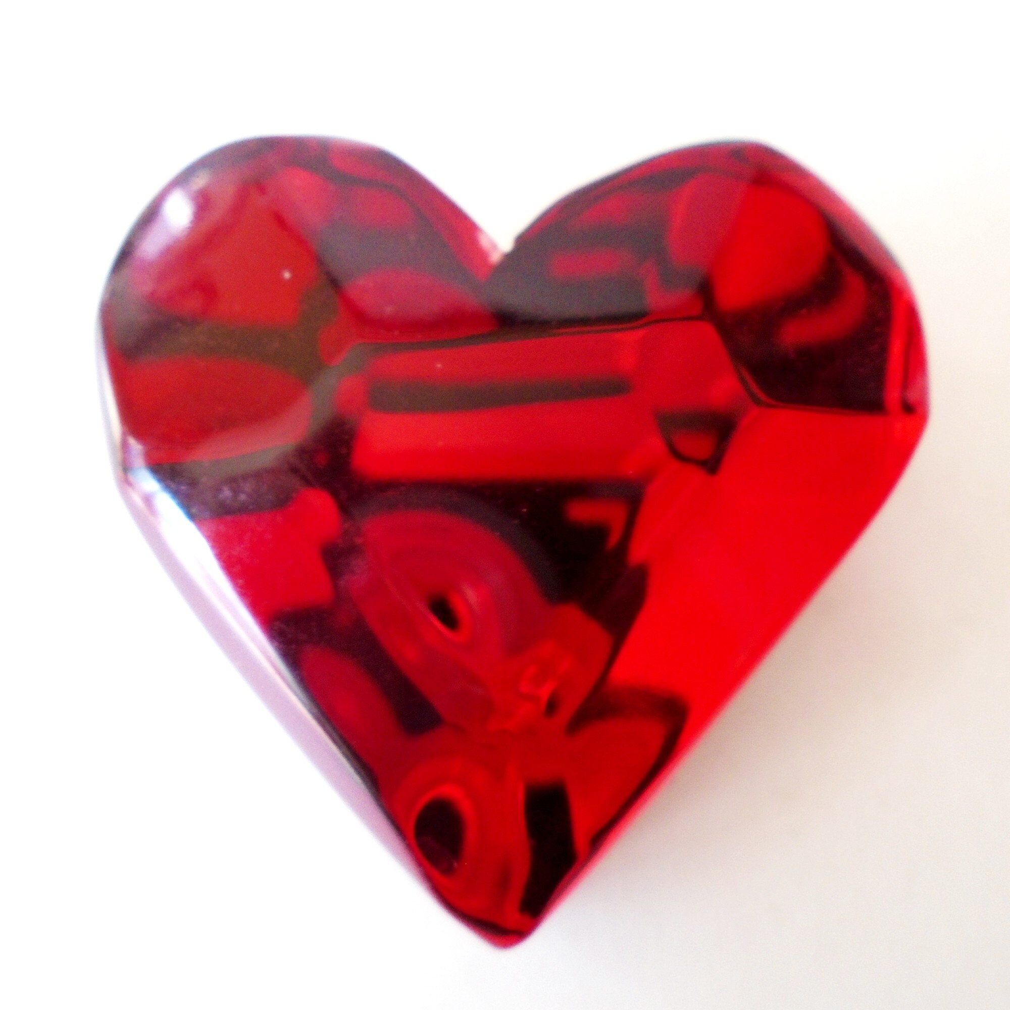 LOUIS VUITTON Resin Heart Brooch Red 1258765