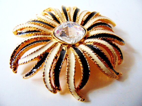 KJL Black and White Crystal Flower Pin, Kenneth J… - image 2