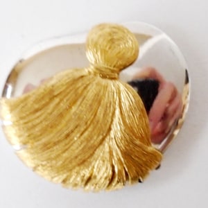 ESTEE LAUDER Heart Tassel Perfume Compact, 1985 Estee Lauder Empty Perfume Compact, Vintage Estee Lauder Perfume Compact