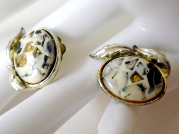 CORO Confetti Clip Earrings, Coro Thermoset Clip Earrings, Vintage Coro Clip Earrings, Coro Black and Gold Clip Earrings, Coro Clip Earrings View 2