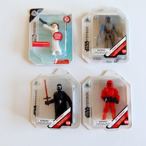 ZURU Disney STAR WARS Toybox, Zuru Princess Leia 7, Zuru Kylo Ren 13, Sith Trooper 15, Zuru Jango Fett 17, Zuru Star Wars Toybox Set of 4