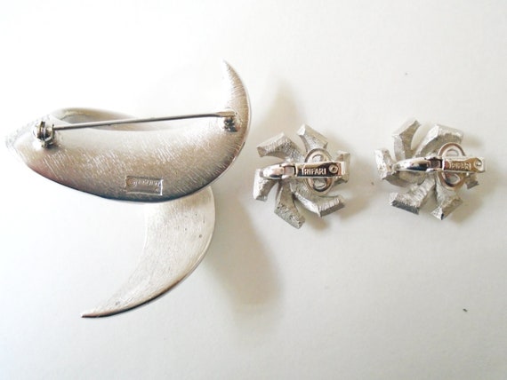 CROWN TRIFARI 60's Silver Brooch and Clip Earring… - image 4