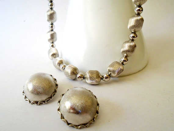 WHITING & DAVIS Brushed Silver Bead Necklace and … - image 2