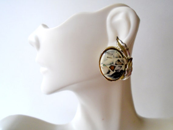 CORO Confetti Clip Earrings, Coro Thermoset Clip Earrings, Vintage Coro Clip Earrings, Coro Black and Gold Clip Earrings, Coro Clip Earrings View 4
