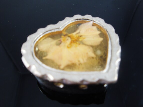 SALE | Vintage Pressed Flower Heart Box, Silver H… - image 2