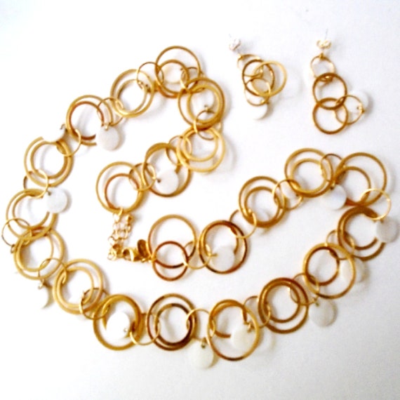KENNETH JAY LANE Gold Rings Chain Necklace and Ea… - image 3