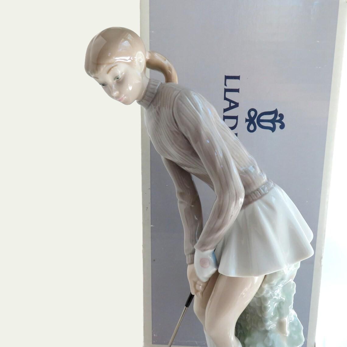 LLADROリヤドロ Lady Golfer Lady Golfer Lladro - 01014851 - Professionals and Sports Lladro