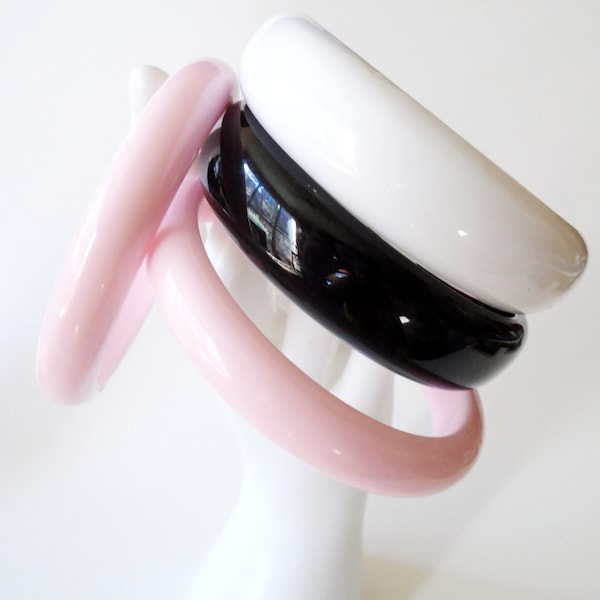 Vintage Pink White and Black Lucite Bangle Bracelets, Black Pink White Lucite Bangle Lot, 4 Lucite Bangle Stack