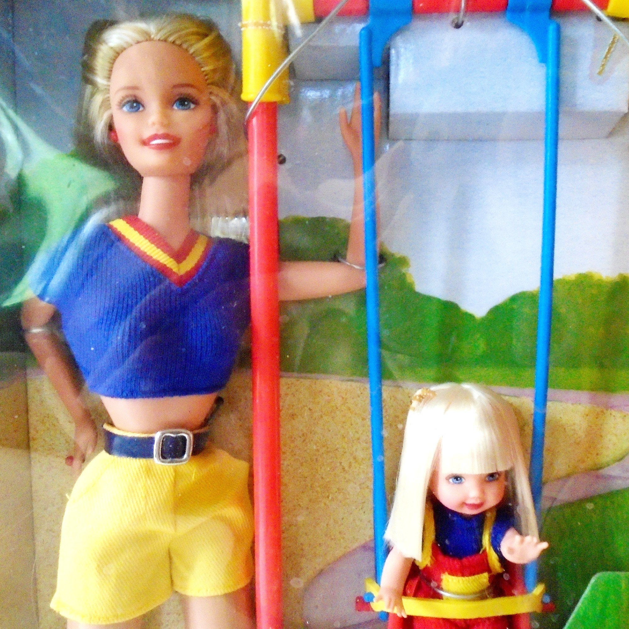 Barbie and Kelly Giggles N Swing Set, Barbie and Kelly Swingset