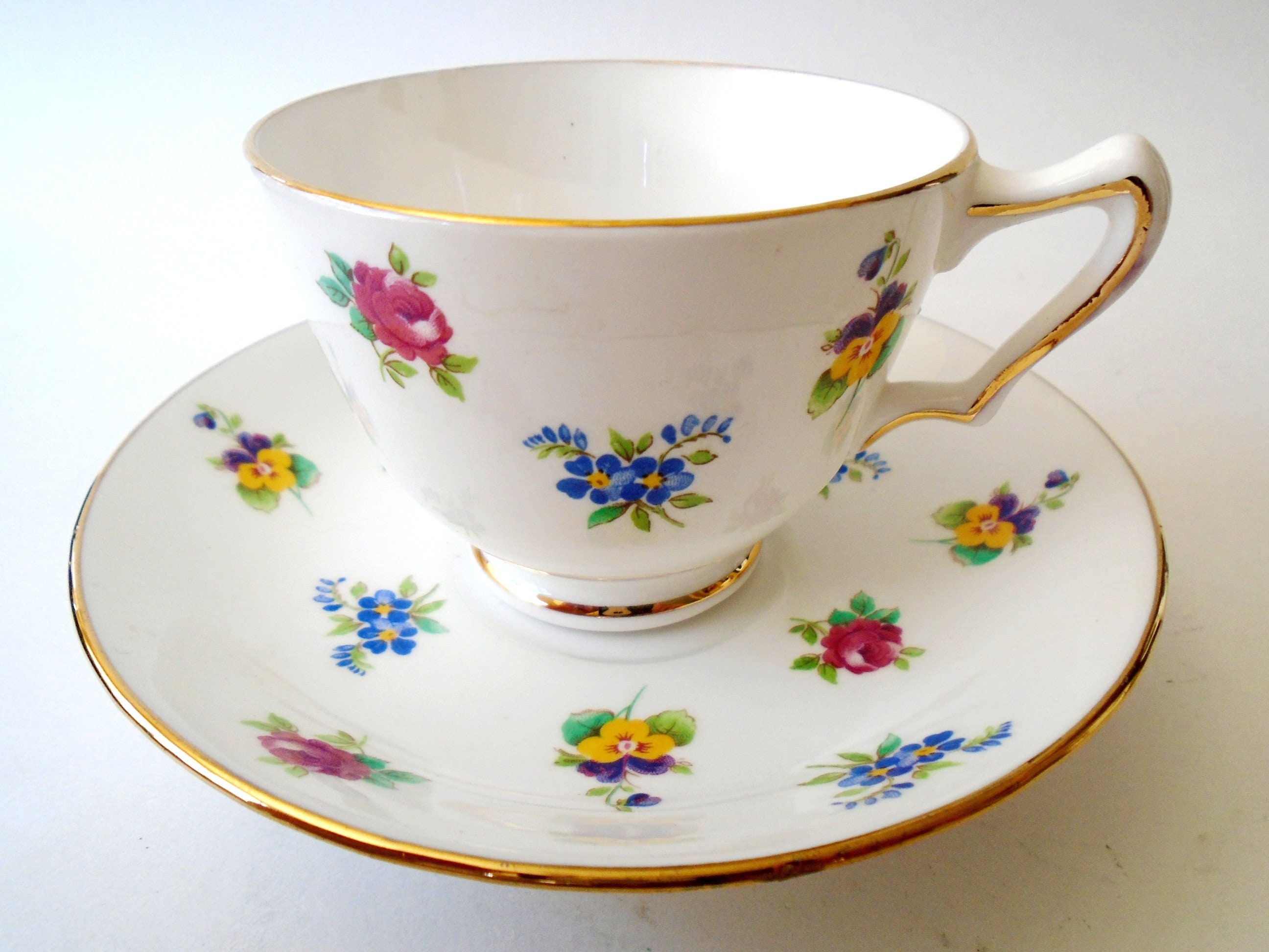 CROWN STAFFORDSHIRE English Gilt Tea Cup, Fine China Floral