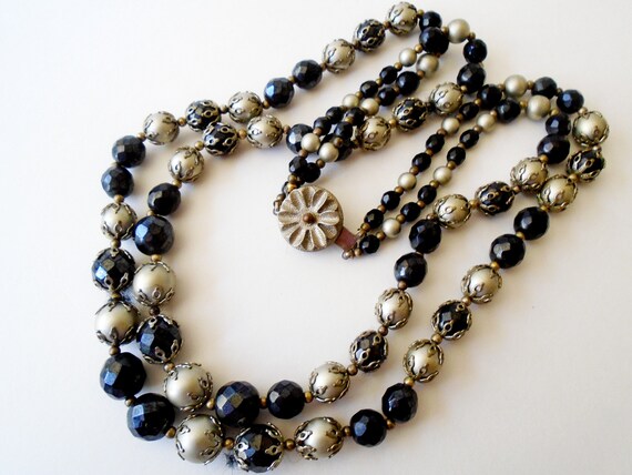 Vintage Black and Silver Two Strand Necklace, Qua… - image 4