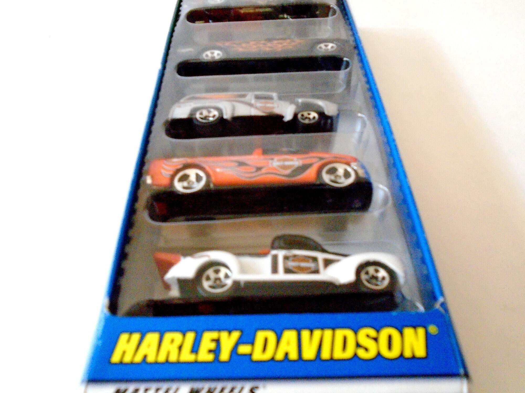 Hot Wheels HARLEY DAVIDSON Car Set of 5, NIP 2000 Harley
