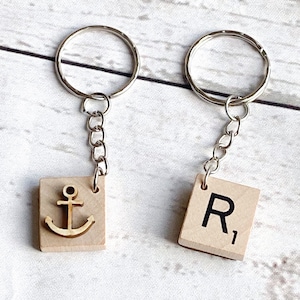 Letter tile keyring with anchor embellishment on back - alphabet keyring perfect for small gift or favour - boat or sailing lover