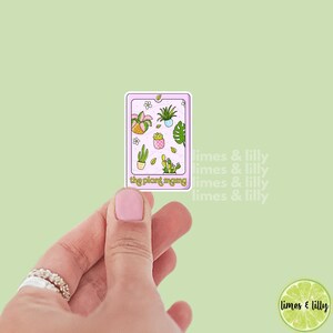 Sticker en vinyle pour carte de tarot The Plant Mama | Stickers Kindle | Citation d'autocollant | Amoureux des plantes | Amateur de livres