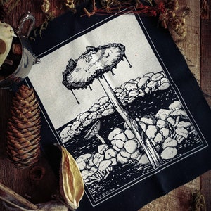 Dripping Mushroom by Julie de Graag / patch / backpatch / wall art