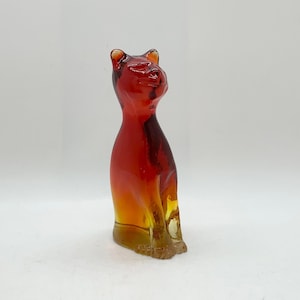 Kanawha - Smiling Cat - Art Glass Cat - Amberina Glass Cat