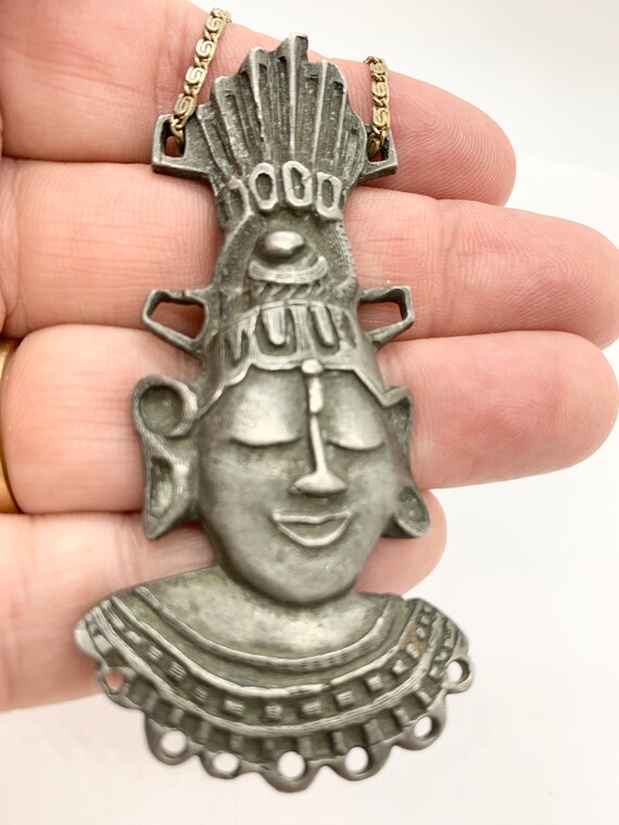 DLH French Depose Pendant Necklace Tribal Pendant Gem