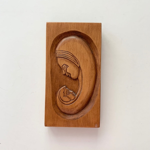 Hand carved Mother and Child - Wood Wall Plaque - Mary / Madonna  and Jesus / Christ Child